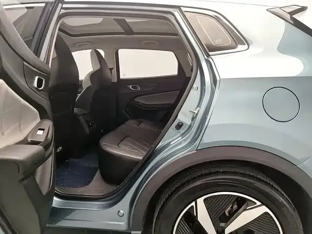 Changan Qiyuan Q05 — Фото автомобиля 13