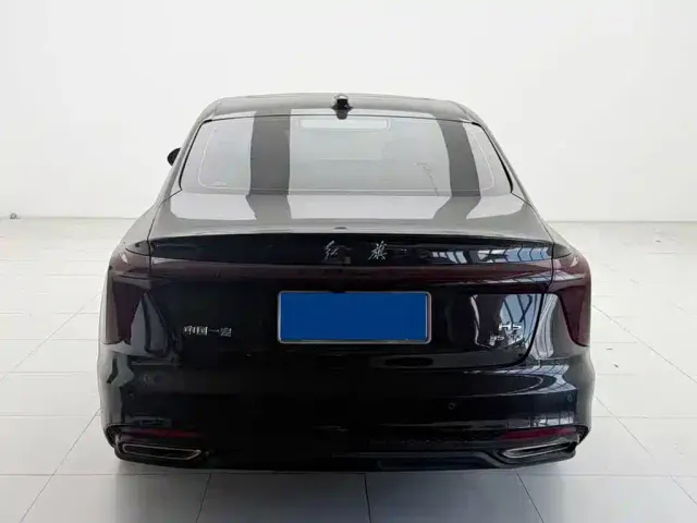 Hongqi H5 — Фото автомобиля 7