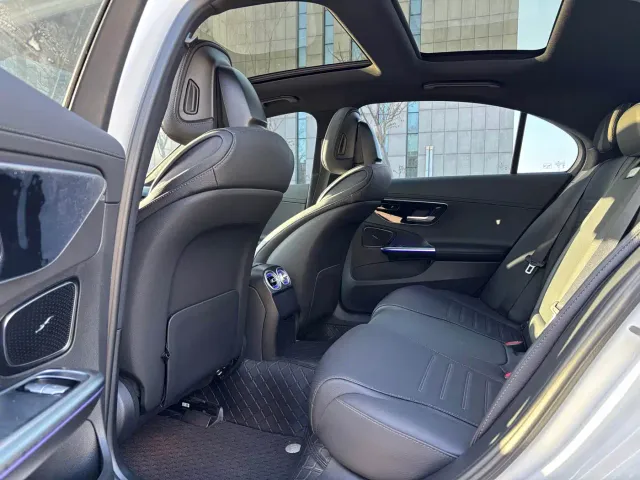Mercedes-Benz C-Class — Фото автомобиля 8