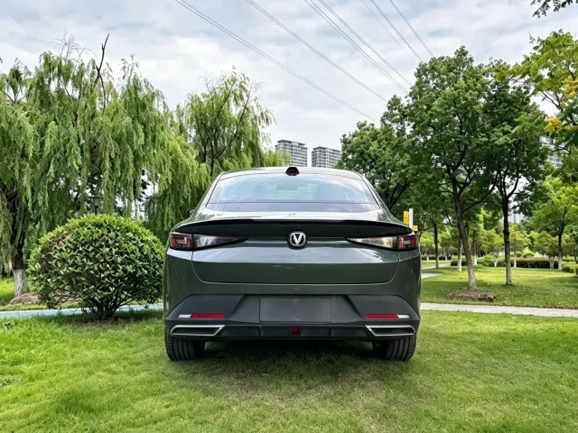 Changan Lamore — Фото автомобиля 5