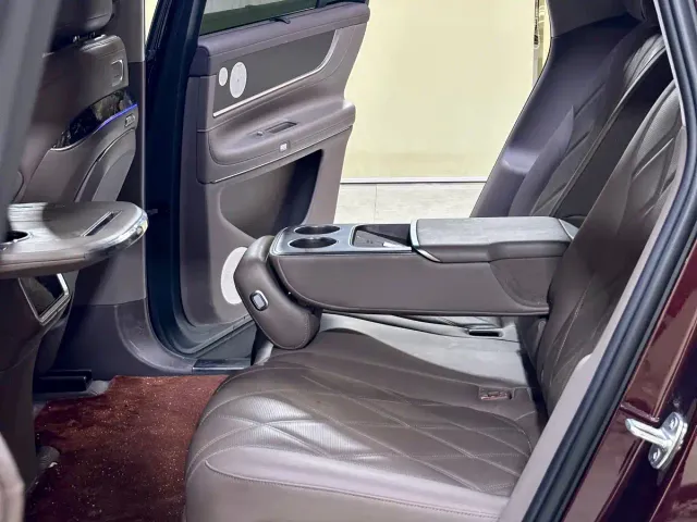 AITO Wenjie AITO M9 2025 Range Extender Max 52kWh 5-Seater — Фото автомобиля 5