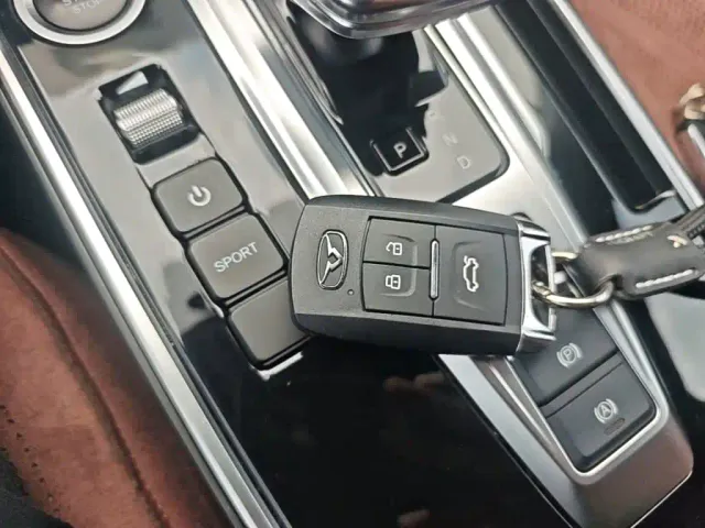Kaiyi Xuanjie Pro EV — Фото автомобиля 8