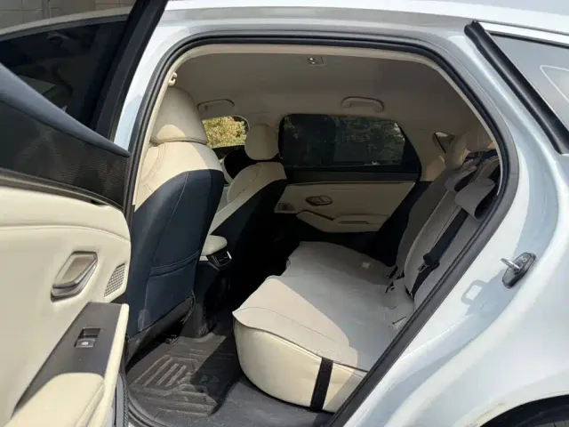 BYD Qin L — Фото автомобиля 16