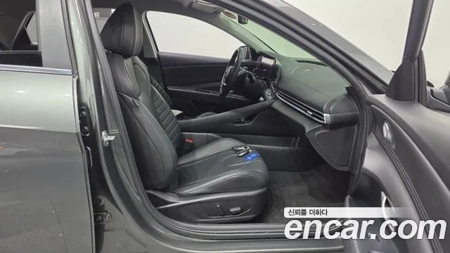 Hyundai AVANTE Новый Avante (CN7) — Фото автомобиля 26