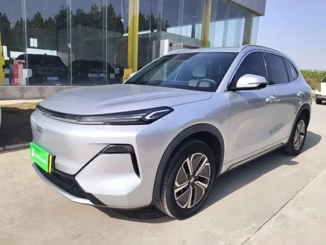 Фотография автомобиля — Geely Galaxy Starship 7 EM-i