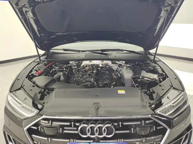 Audi A7L — Фото автомобиля 10