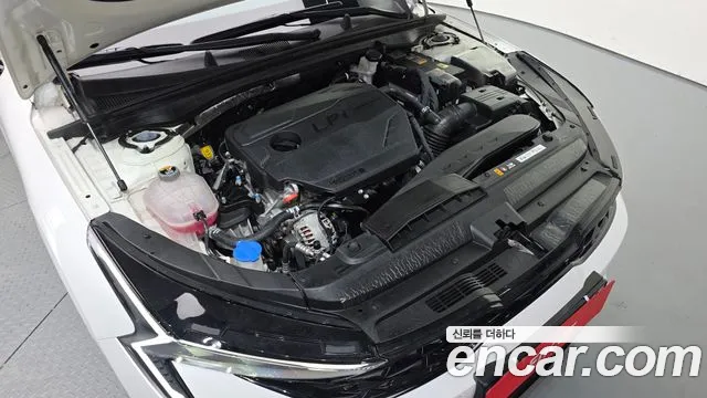 Kia K5 Новый K5 3 поколение 2.0 LPi(Для проката) — Фото автомобиля 5