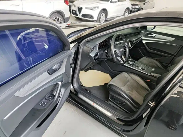 Audi A6L — Фото автомобиля 15