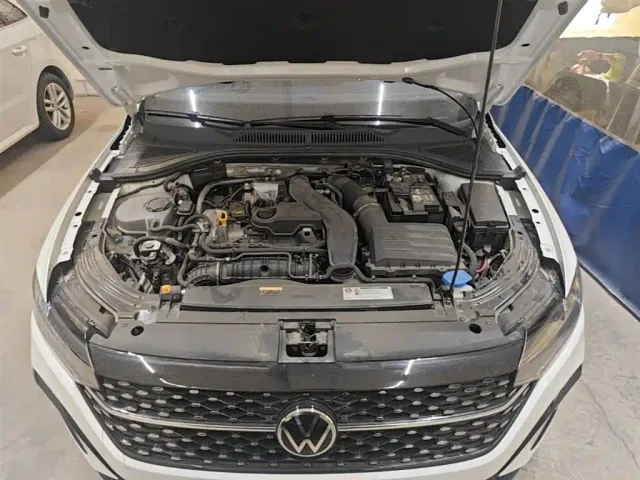 Volkswagen Lavida — Фото автомобиля 19