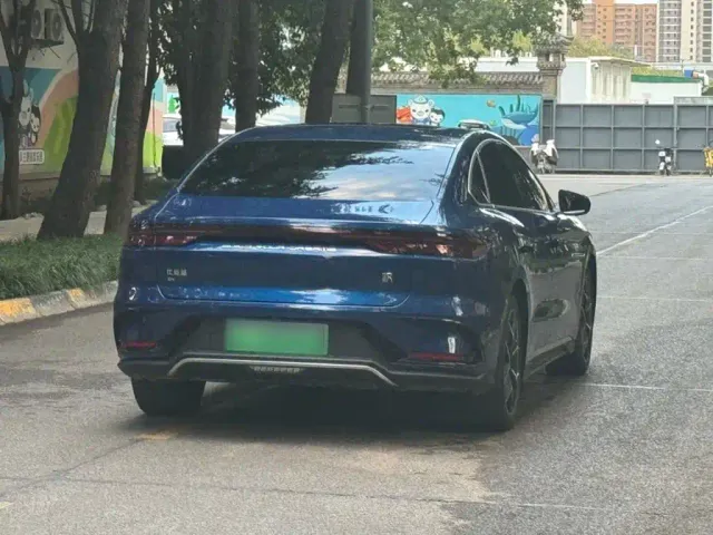 BYD Han — Фото автомобиля 9