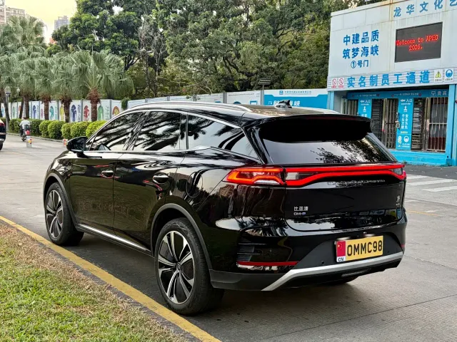 BYD Tang — Фото автомобиля 6