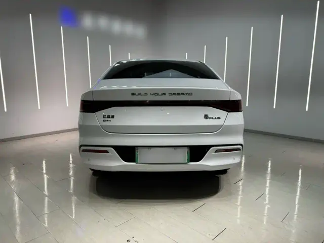 BYD Qin PLUS — Фото автомобиля 11