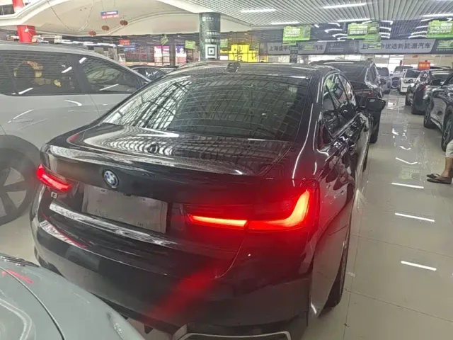 BMW i3 — Фото автомобиля 5