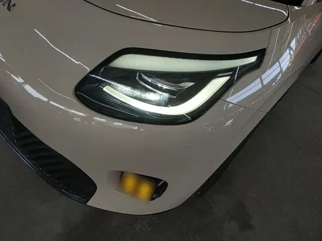 GAC Aion UT — Фото автомобиля 23