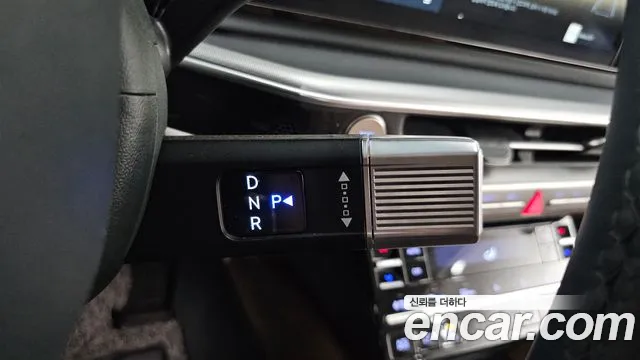 Hyundai Grandeur GN7 — Фото автомобиля 12