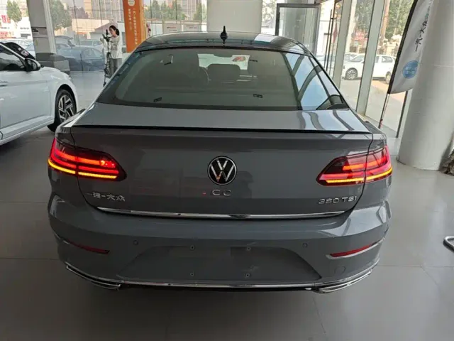 Volkswagen CC — Фото автомобиля 5
