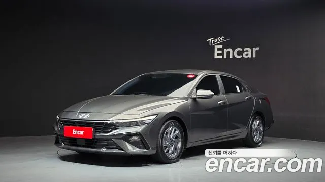 Фотография автомобиля — Hyundai Avante CN7