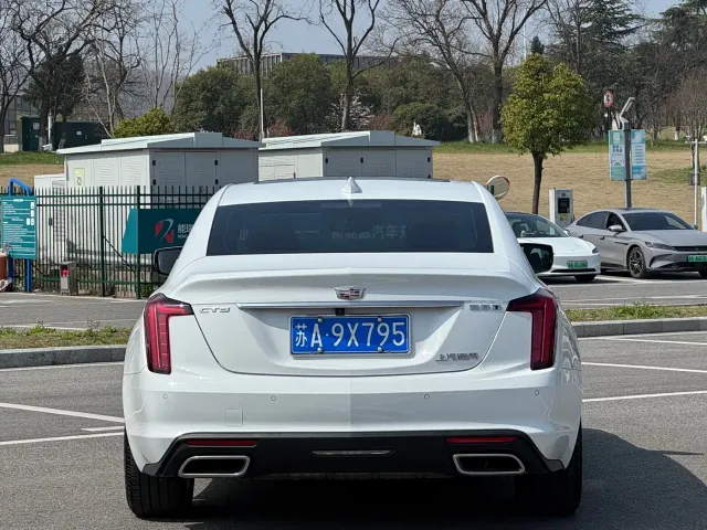 Cadillac CT5 — Фото автомобиля 17