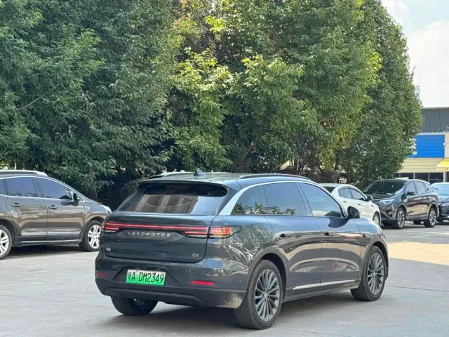 Leapmotor C11 — Фото автомобиля 4
