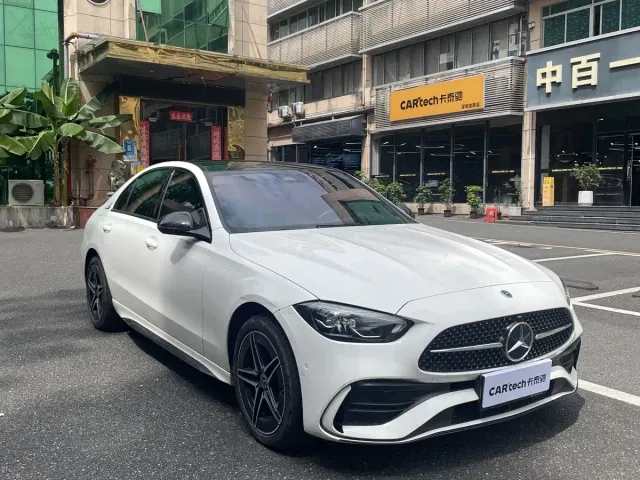 Mercedes-Benz C-Class — Фото автомобиля 2