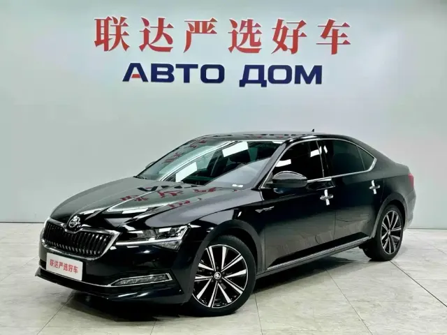 Фотография автомобиля — Skoda Superb
