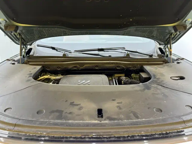 IM Motors LS8 — Фото автомобиля 7