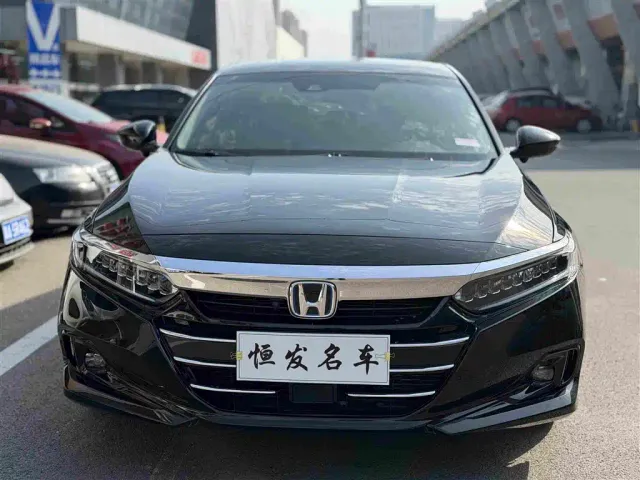 Honda Accord — Фото автомобиля 2