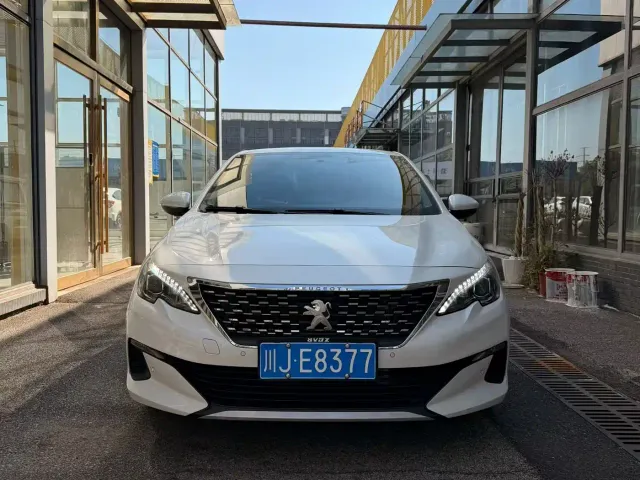 Peugeot 408 — Фото автомобиля 2