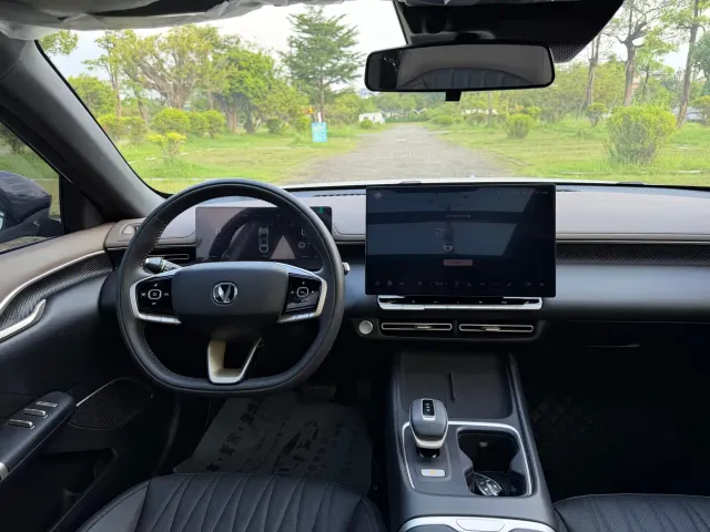 Changan Eado — Фото автомобиля 8