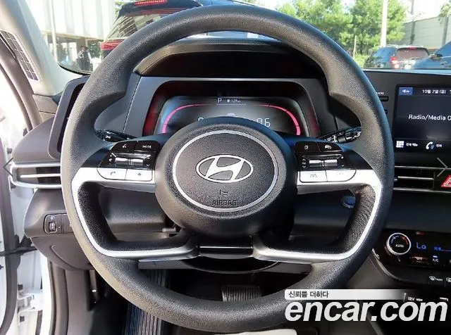 Hyundai Avante — Фото автомобиля 8