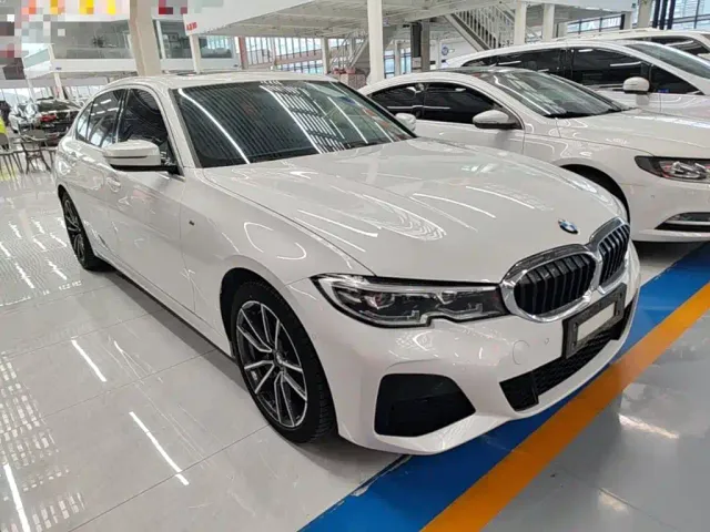 BMW 3 Series — Фото автомобиля 3