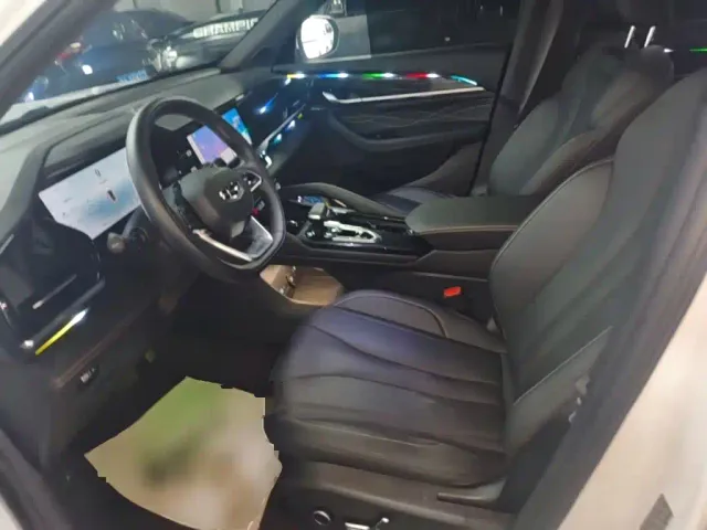 Geely Xingyue L — Фото автомобиля 14