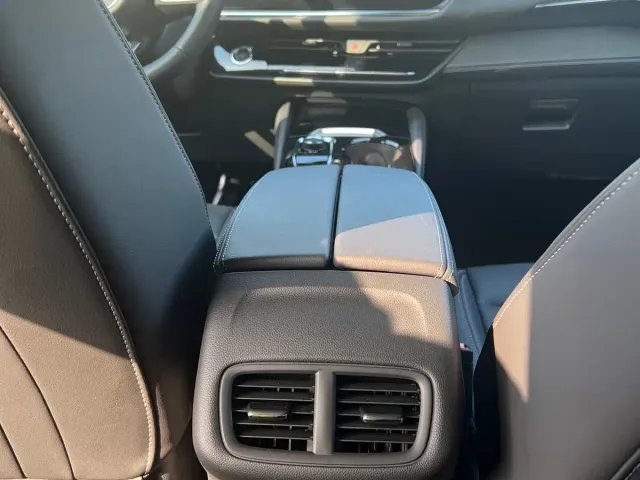 Buick Envision S — Фото автомобиля 13