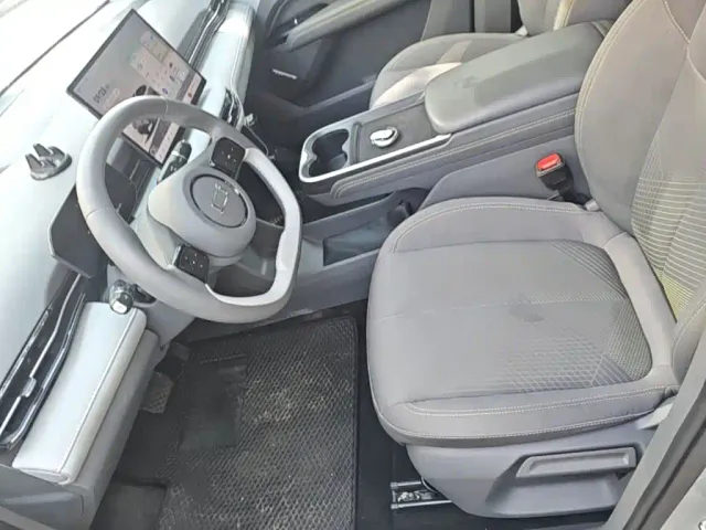 Besturn Yueyi 03 2025 445km Premium Selection Edition — Фото автомобиля 7