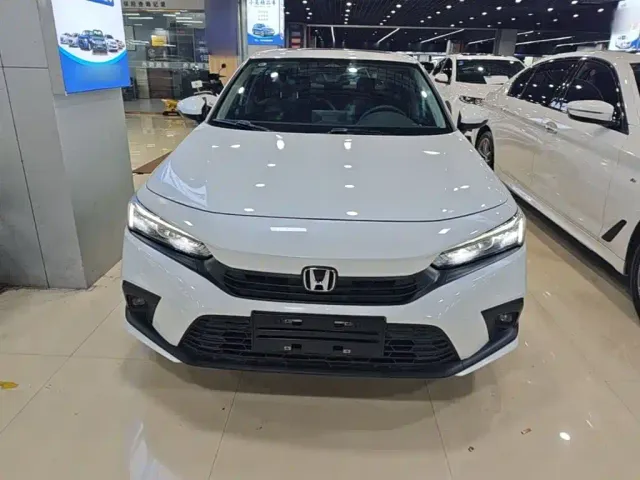 Honda Civic — Фото автомобиля 2