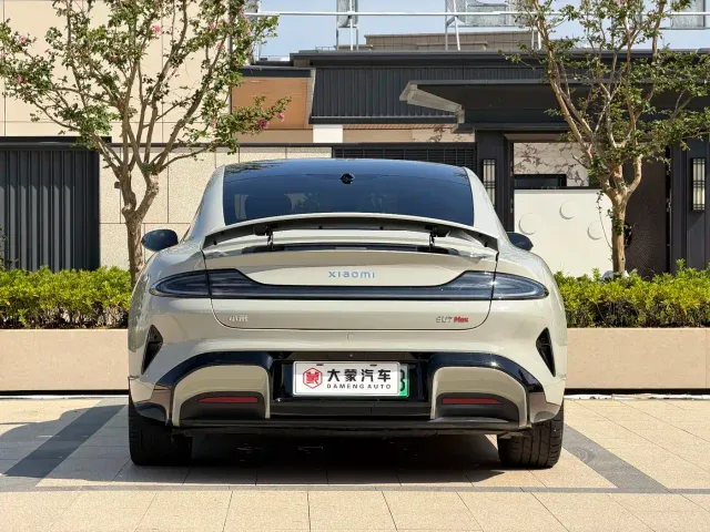 Xiaomi SU7 — Фото автомобиля 15