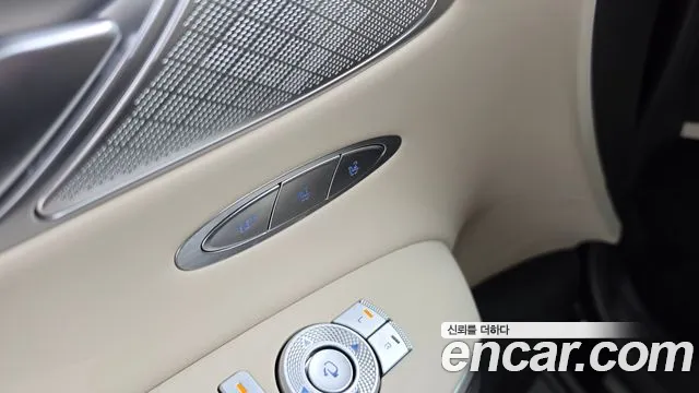 Genesis GV70 2.5T Бензин AWD — Фото автомобиля 28