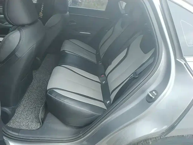 BYD Qin L — Фото автомобиля 16