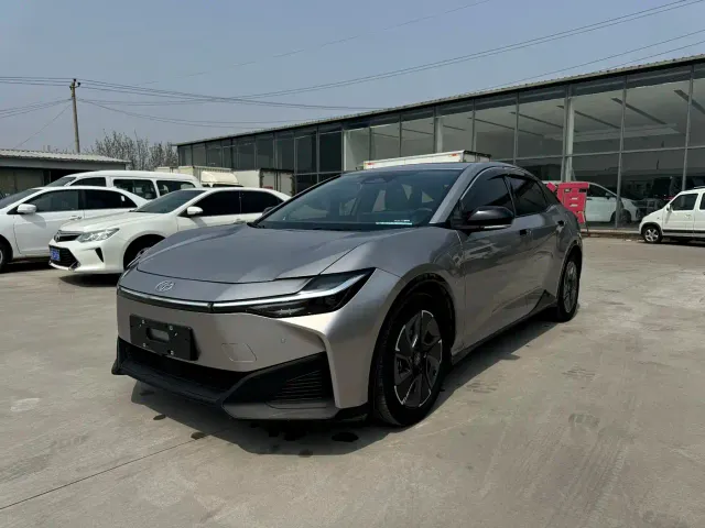 Фотография автомобиля — Toyota bZ3