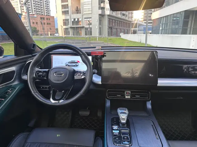 GAC Trumpchi GS8 — Фото автомобиля 12