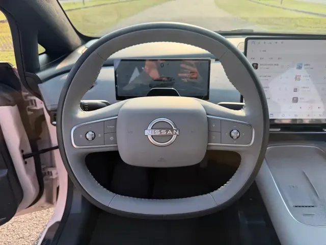 Nissan N7 — Фото автомобиля 18