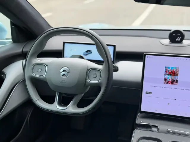 Nio ET5 — Фото автомобиля 5