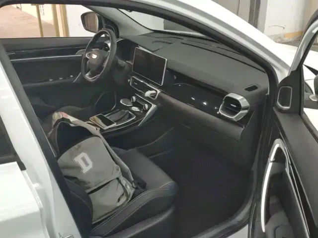 Geely Binyue — Фото автомобиля 24