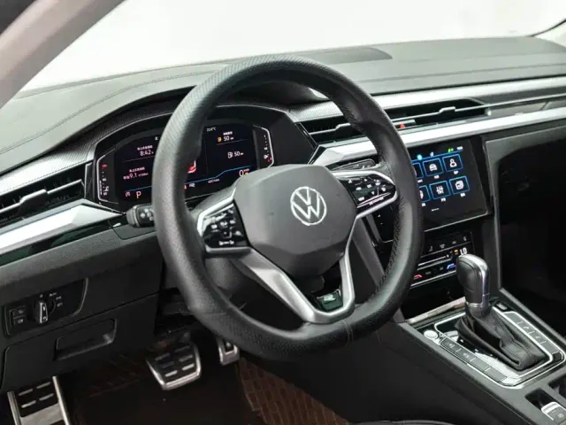 Volkswagen FAW-Volkswagen CC 2023 380TSI Eye-catching Edition — Фото автомобиля 8