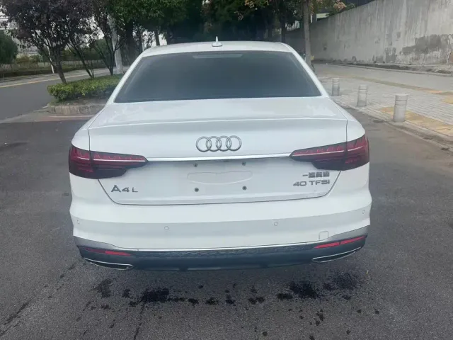 Audi A4L — Фото автомобиля 5