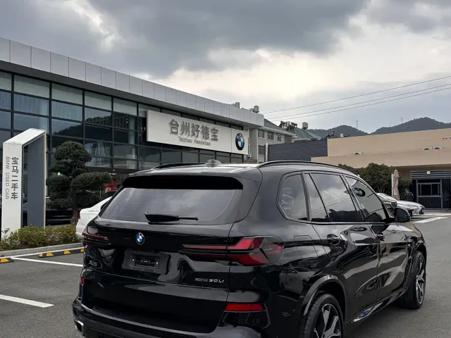 BMW X5 — Фото автомобиля 12
