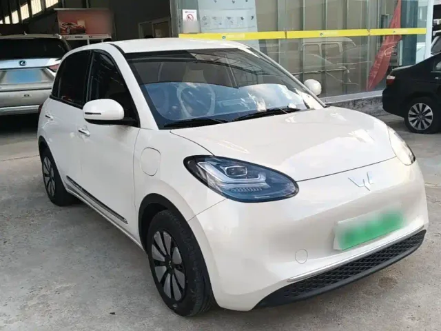 Wuling Bingo — Фото автомобиля 3