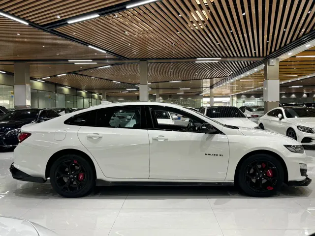 Chevrolet Malibu XL — Фото автомобиля 7