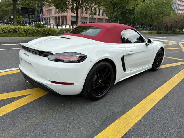 Porsche 718 — Фото автомобиля 11