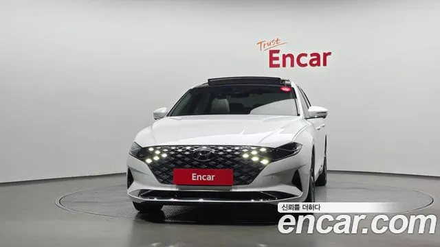 Hyundai Grandeur (New) Hybrid — Фото автомобиля 3